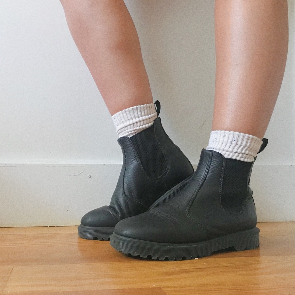 Dr. Martens (Docs) 2976 INUCK, Black Chelsea Boots